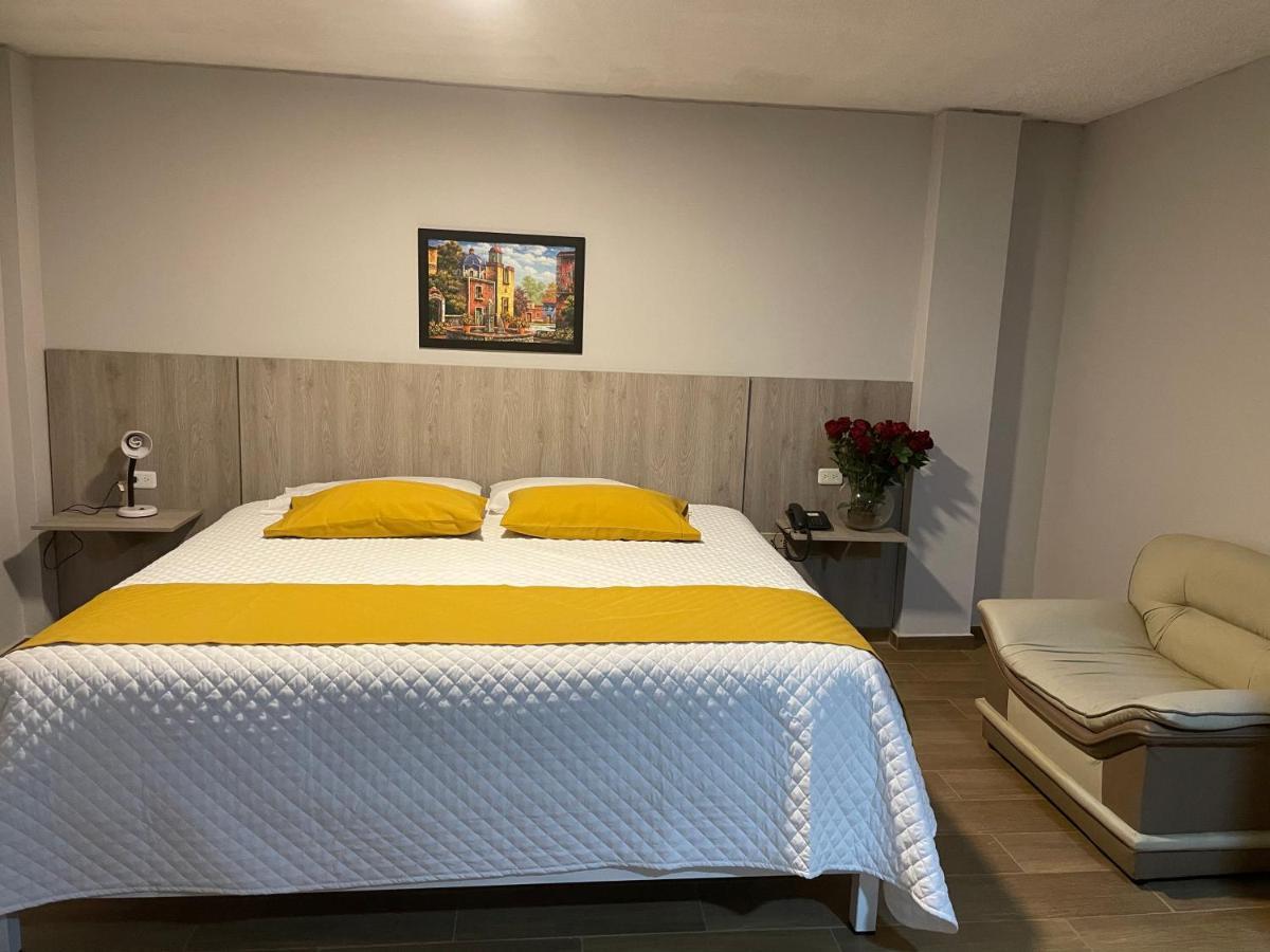 Terraza Suites Quito Esterno foto