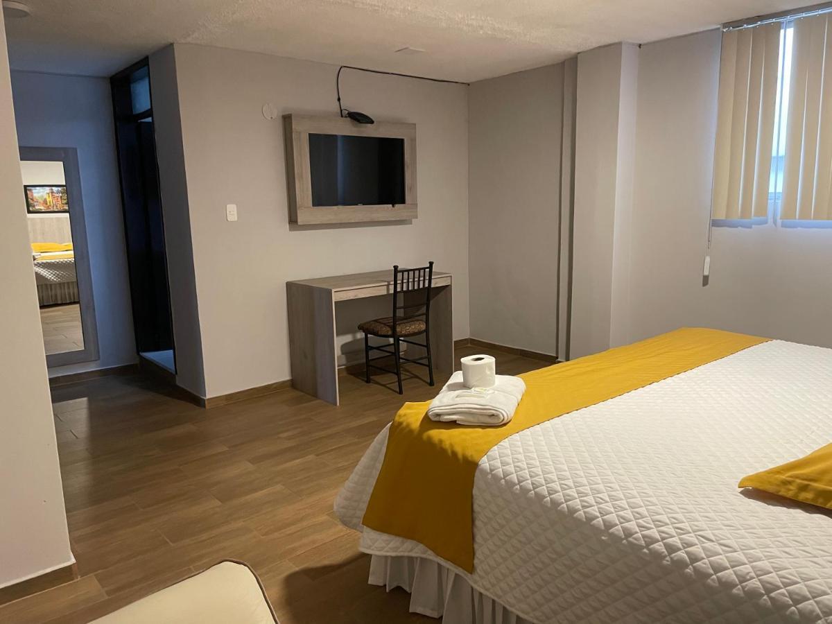 Terraza Suites Quito Esterno foto